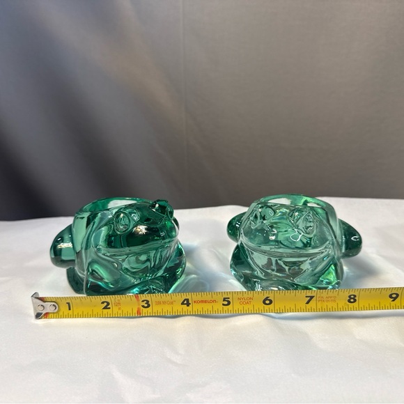 Green Indiana Glass Frog Figurines - Picture 12 of 13